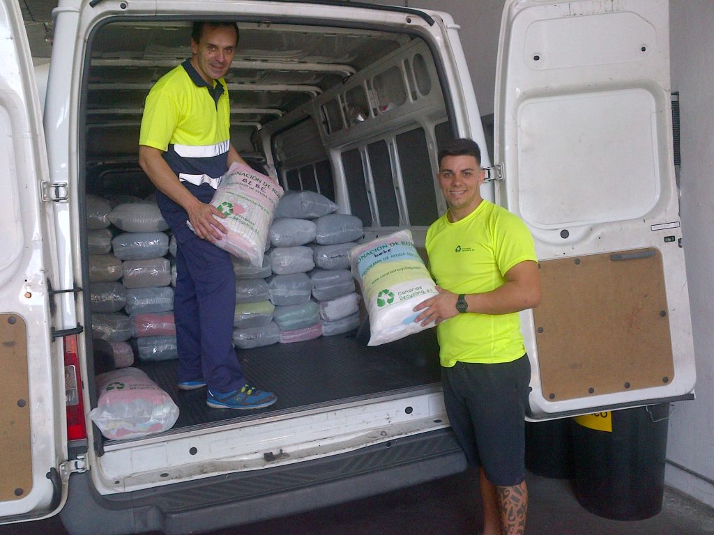 Canarias Recycling S.L. realiza una nueva donación de 1.000 kilos de ropa a la Mancomunidad del Sureste de Gran Canaria.